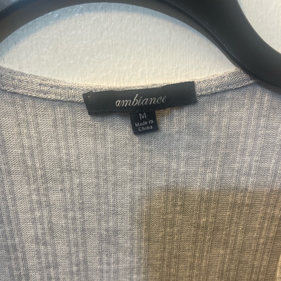 Women’s cardigans size medium‎ 4 for 30.00 - Picture 4 of 13